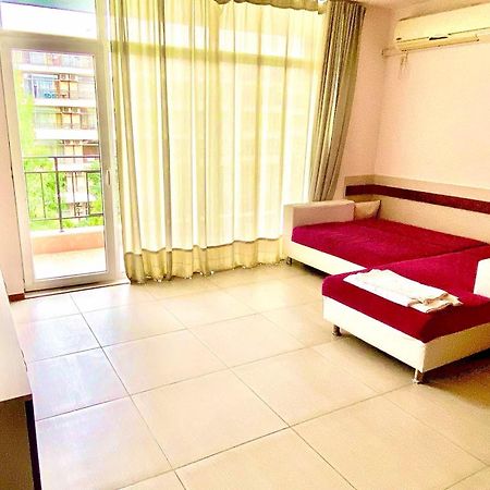 Grand Kamelia Holiday Complex 阳光海滩 外观 照片