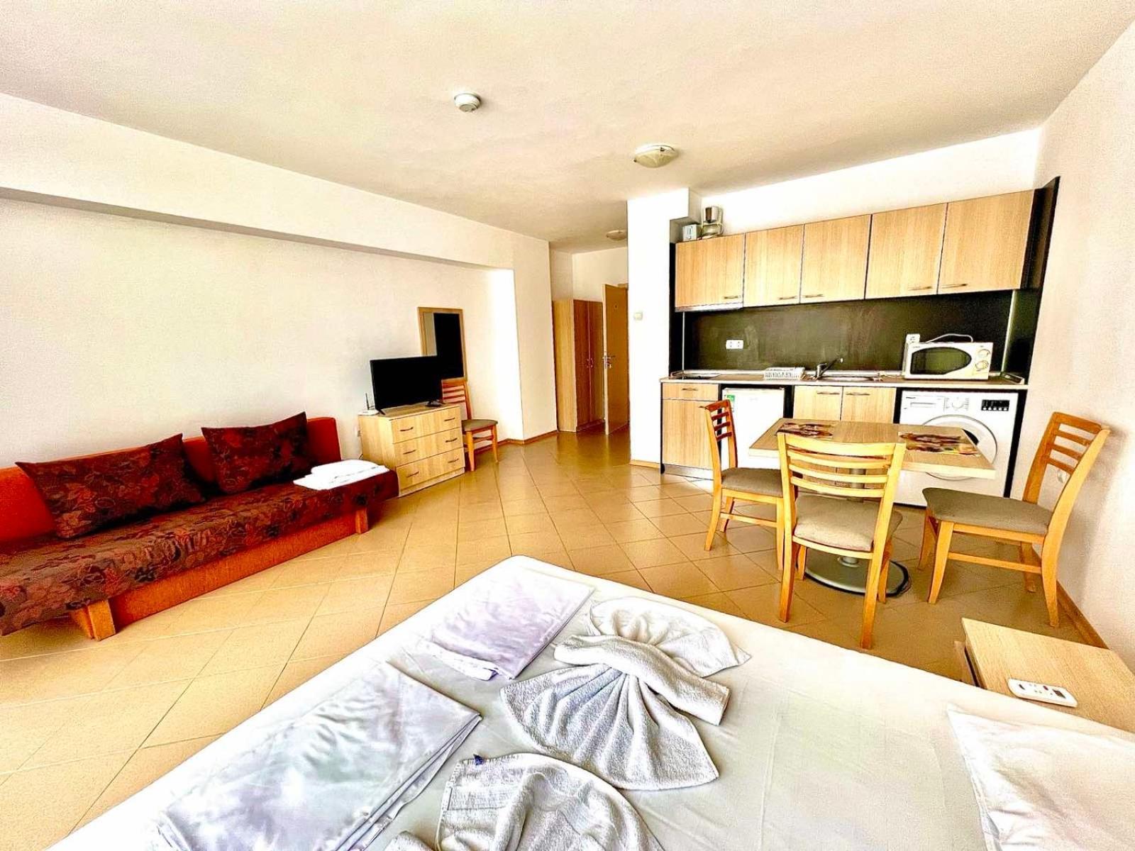 Grand Kamelia Holiday Complex 阳光海滩 外观 照片