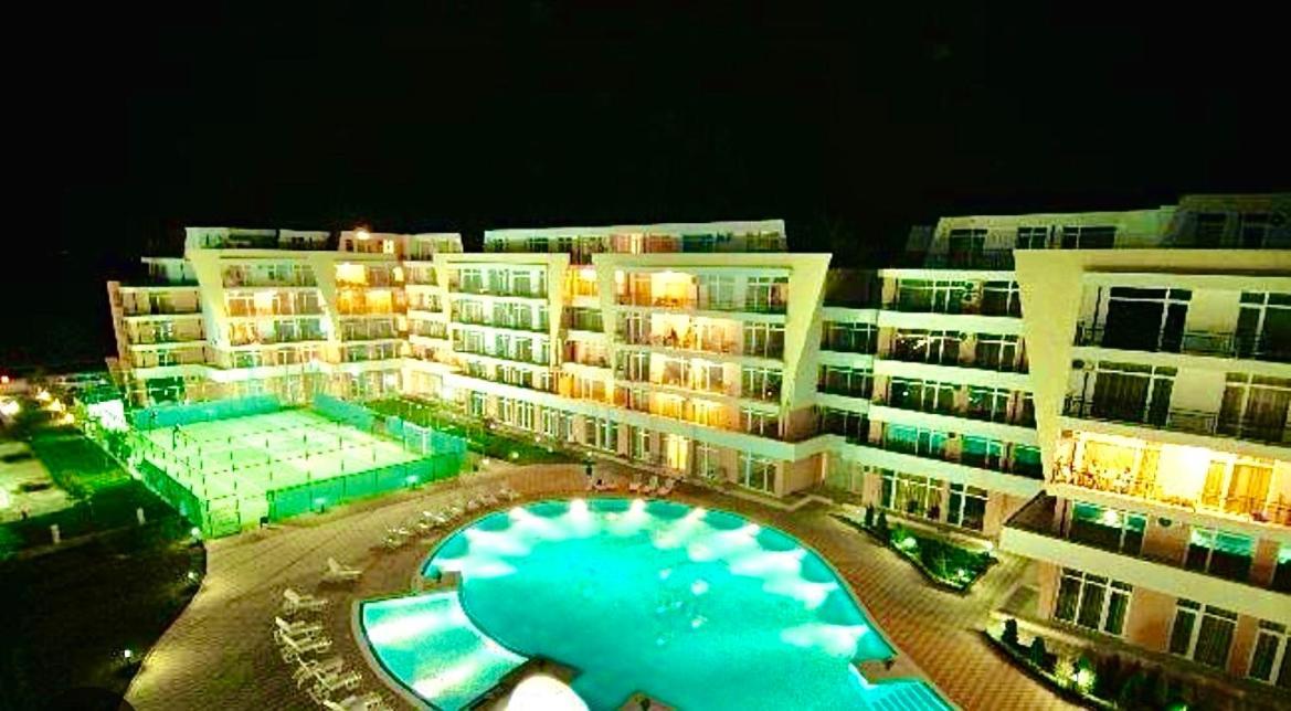 Grand Kamelia Holiday Complex 阳光海滩 外观 照片