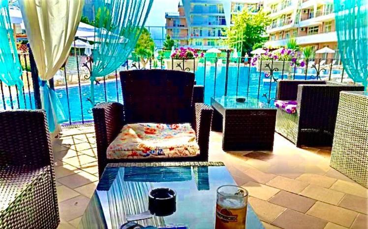 Grand Kamelia Holiday Complex 阳光海滩 外观 照片